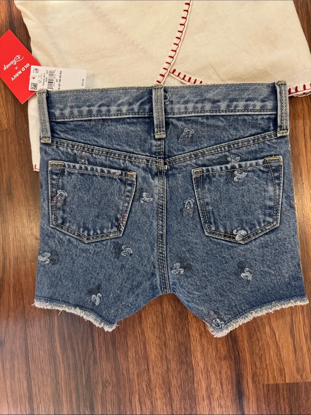 NWT Old Navy Cream Embroidered Minnie Crop Top with Blue Denim Shorts